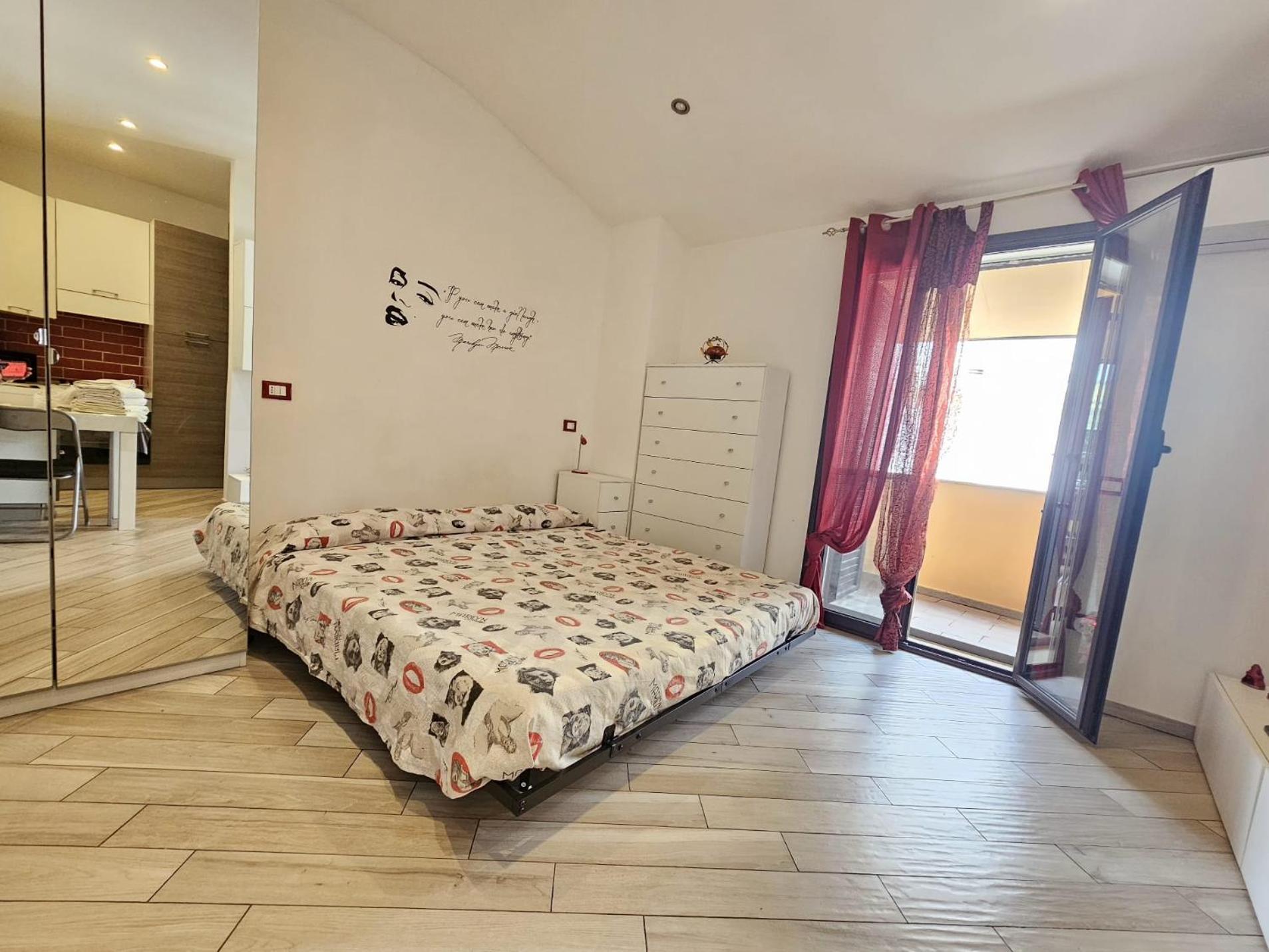 Romantico Monolocale Veranda Privata Vista Mare Reggio di Calabria Kültér fotó